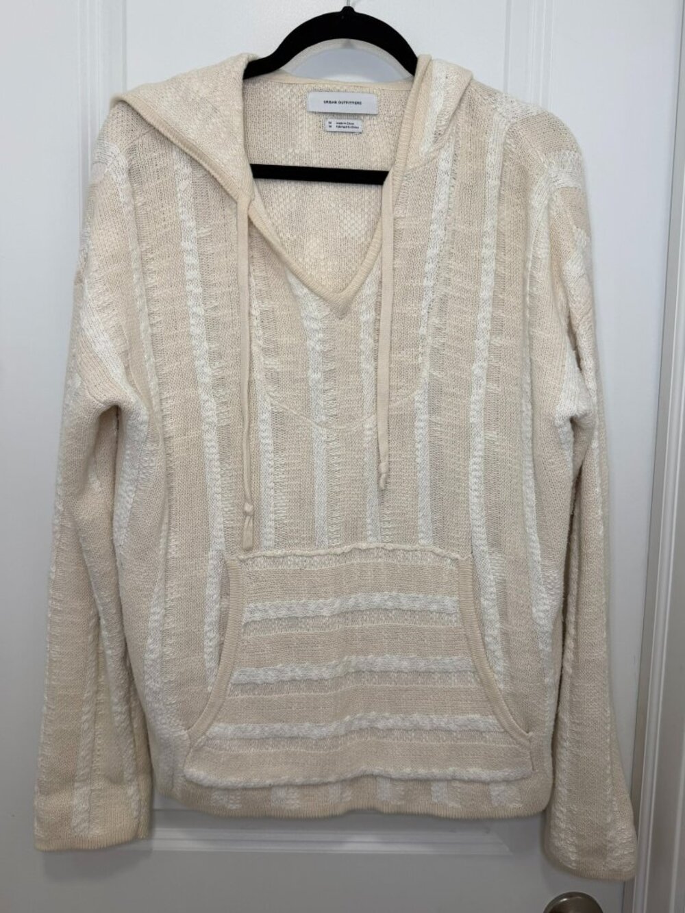 Urban Outfitters Cream Cable Knit Baja Hoodie Sweater M Boho